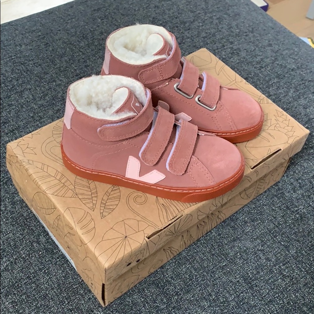 COPY - Veja Kids Esplar Suede pink US 12
